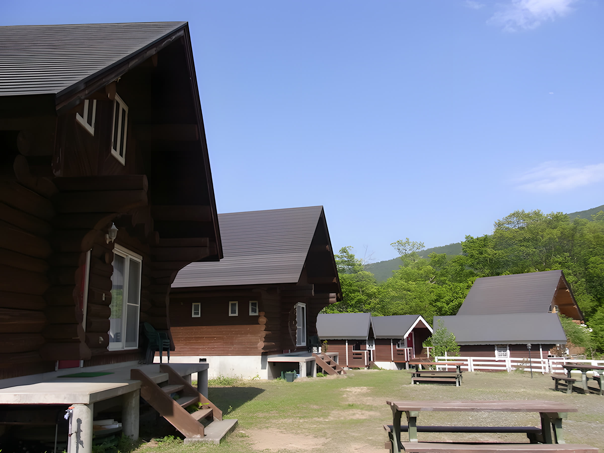 コテージの並ぶ敷地
